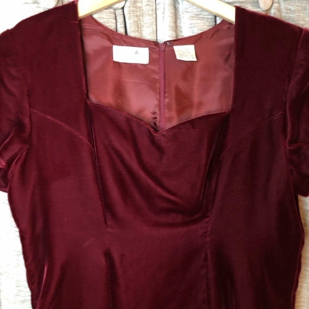 Vintage Liz Claiborne Dresses Burgundy Red Velvet Sweetheart Neckline Dress 10 - Picture 3 of 16